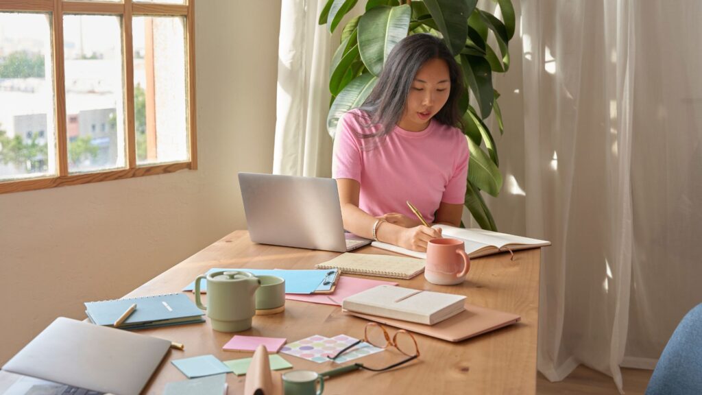 Coba Freelance atau Internship Remote